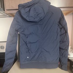 Lululemon puffer pullover